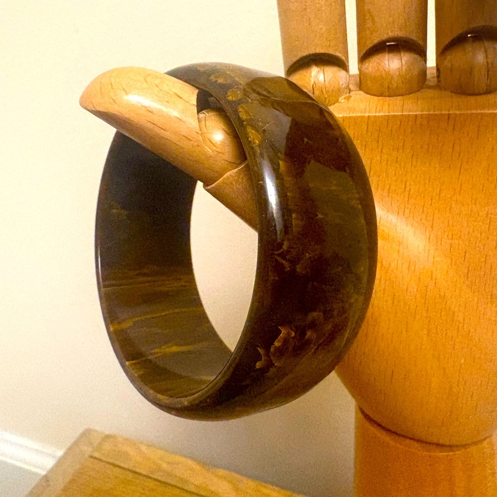 Vintage Brown Swirl Bakelite Bangle Bracelet - Picture 2 of 8